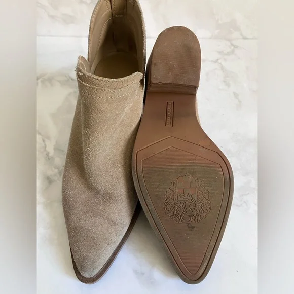 VINCE CAMUTO Reggie Tan Suede Pointed Toe Heeled Ankle Booties Size 6 - Picture 9 of 10